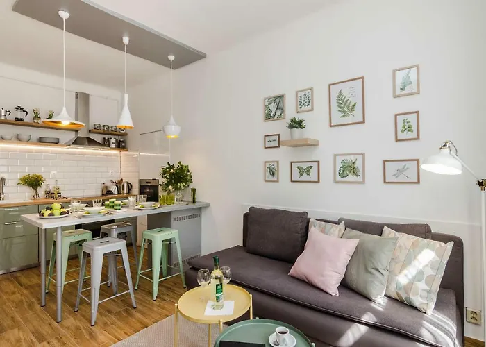 With Sunny Garden By Michal&friends Appartement