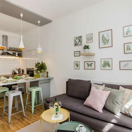 With Sunny Garden By Michal&friends Apartment