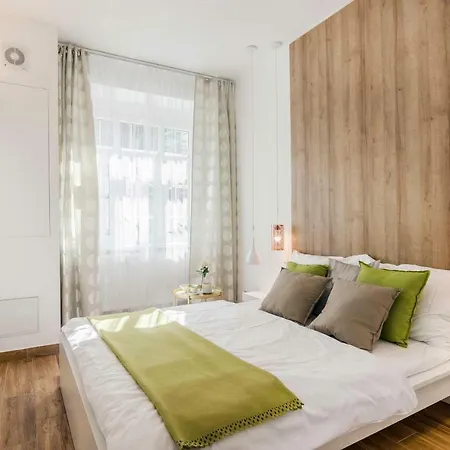 Apartman With Sunny Garden By Michal&friends Prága
