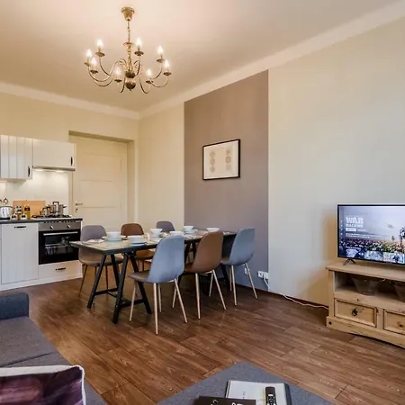 With Sunny Garden By Michal&friends Apartman