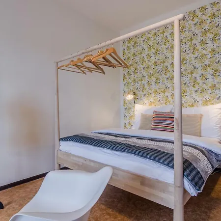 Apartment With Sunny Garden By Michal&friends