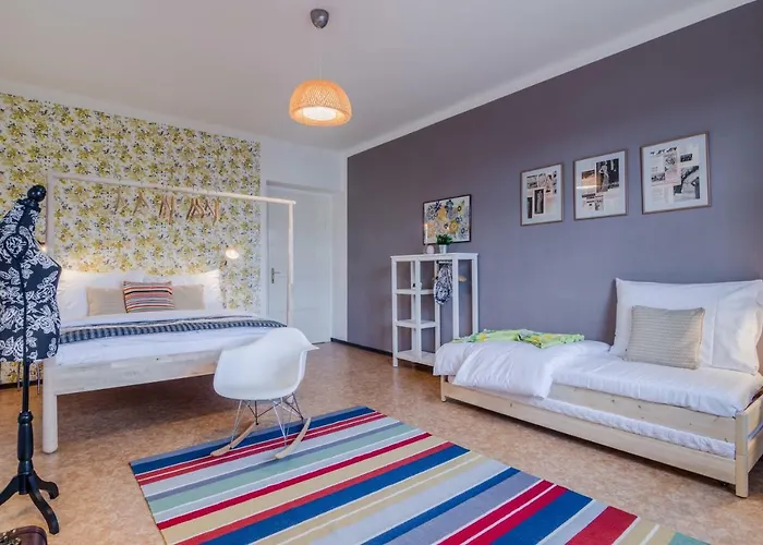 With Sunny Garden By Michal&friends Appartement *