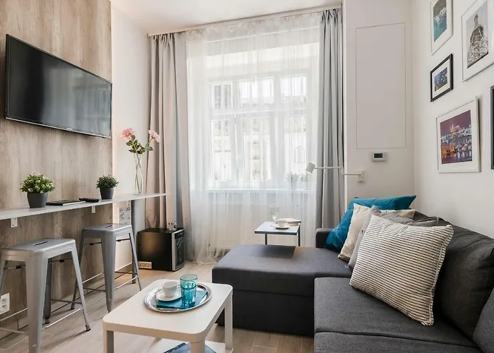 With Sunny Garden By Michal&friends Apartament Praga